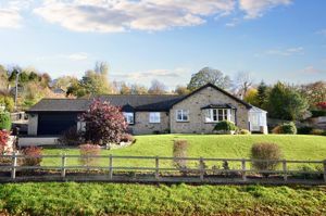 Front external- click for photo gallery